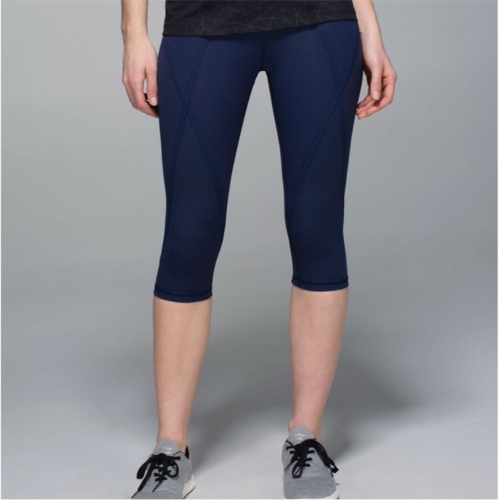 Lululemon Navy Blue and Black Pedal Pace Athletic Leggings Size 8